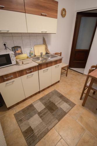 Hostal Bar�tkoz� Vend�gh�z