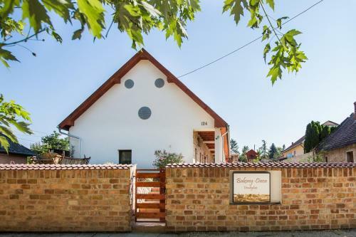 Hostal Bakony-cinca Vend�gh�z