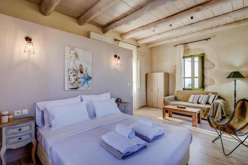 Holiday Home, Kastellos