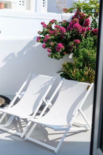 Betty's Home Santorini
