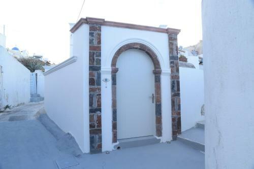 Mati Luxury Apartments Cerberus