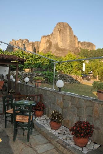 Hostal Guesthouse Bloutsos Rooms