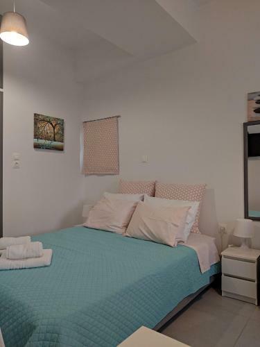Finiki Seaside Apartment