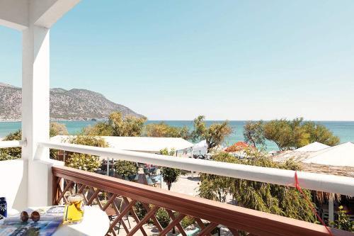 Hotel Minos Beach