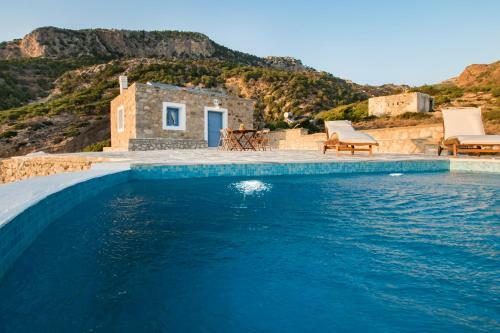 Proni Villa