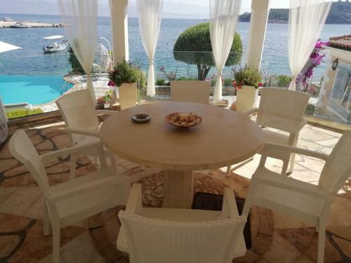 Imerolia Beach Villa Kassiopi Corfu