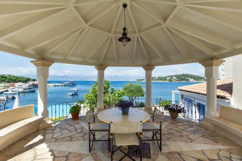Imerolia Beach Villa Kassiopi Corfu
