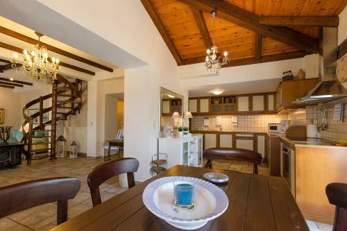 Imerolia Beach Villa Kassiopi Corfu