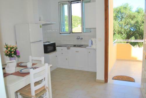 Lefkothea Apartments