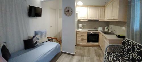 George And Danai Apartments