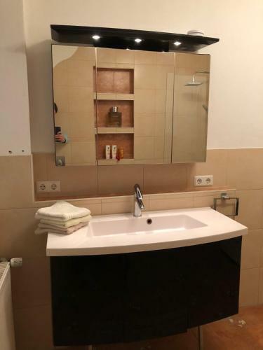 Apartamento Modernes Und Gem�tliches Appartment Mit Terrasse, Stadtnah