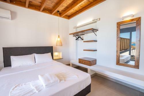 Cato Agro 2, Seafront Villa With Private Pool