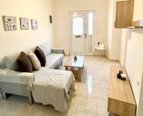Happiness Apartment