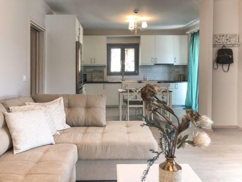 Alekas Harbour House