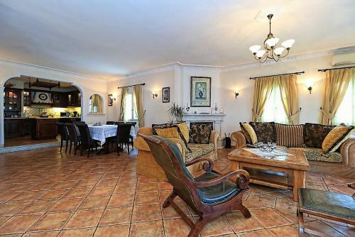Villa Kamelia