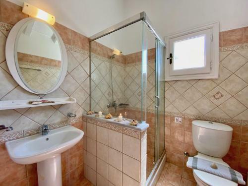 Beach Villa Petros With Private Pool