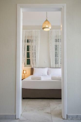 Pier Apartments