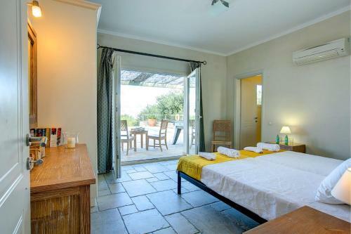 Luxurious Villa With Private Pool And Sea View