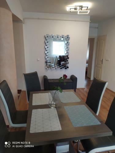 Krist�ly Apartman
