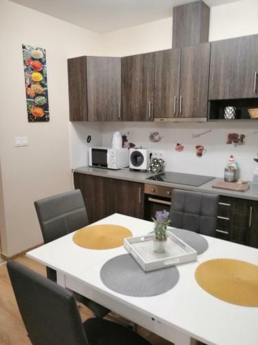 Bogl�rka Apartman