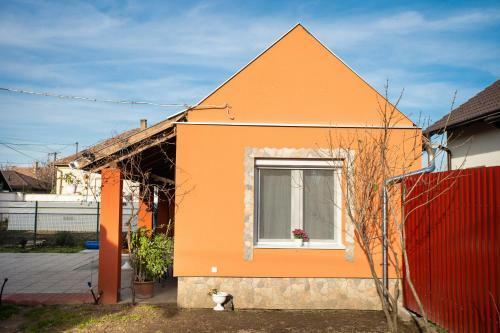 Tip-top Apartman H�z