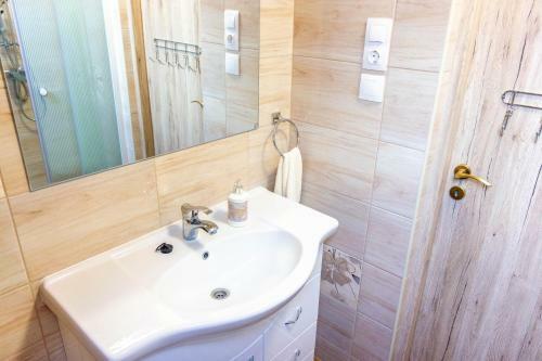 Hostal B�rdi-bene Vend�gh�z