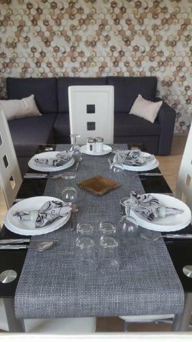 Tisza Parti Luxus Apartman