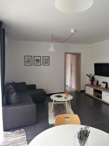 Dob� Apartman