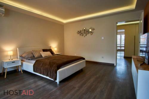 Miksz�th Apartments