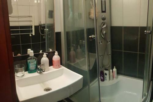 F�nyes Apartman
