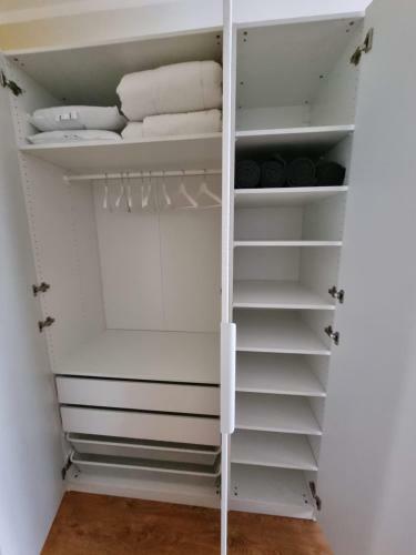 Fl�ra Apartman