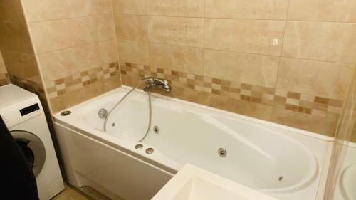 F�r�sz Apartman
