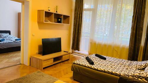 F�r�sz Apartman