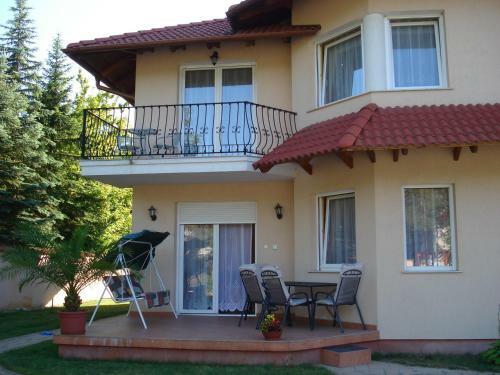 Happy Sun Medenc�s Apartman