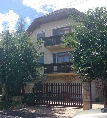 Ametiszt Wellness Apartmanh�z