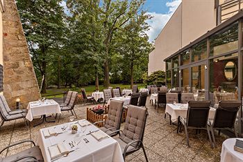 Schlo�hotel Alth�rnitz