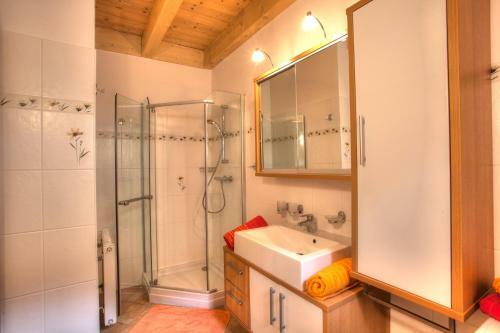 Wellnessh�user Mit Seeblick - Panoramablick