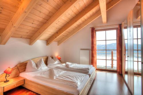 Wellnessh�user Mit Seeblick - Panoramablick