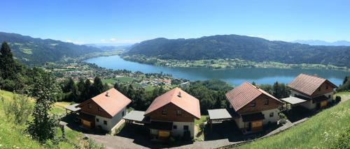 Wellnessh�user Mit Seeblick - Panoramablick