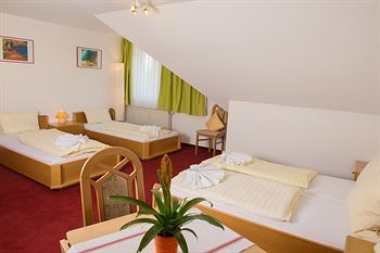 Hostal Hotel Leo M�hlhausen