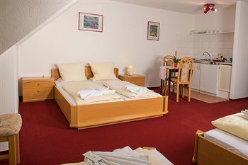 Hostal Hotel Leo M�hlhausen