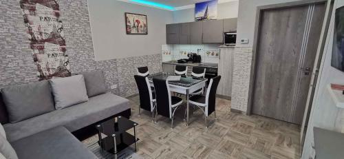 Apartments In Siofok/balaton 38420