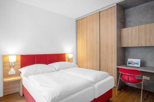 Szent Bernadett Csal�di Apartmanh�z