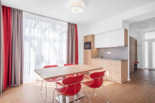 Szent Bernadett Csal�di Apartmanh�z