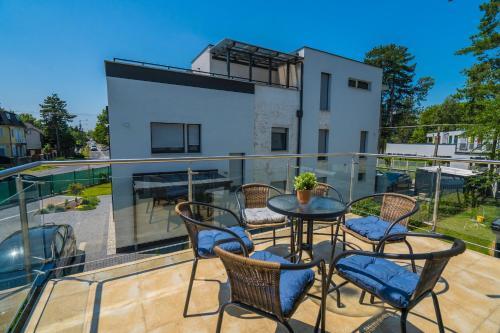 Gemini Apartments Si�fok I., Iii.