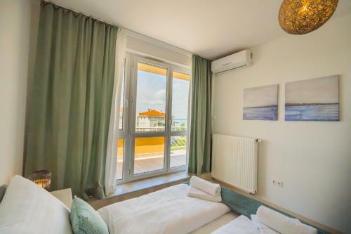 Mf Golden Coast Panorama Apartment