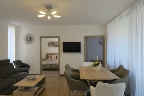 Azur Port Apartman Si�fok