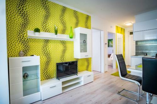 Mf Diamond Bay Apartmanh�z