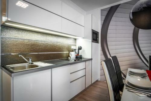 Mf Diamond Bay Apartmanh�z
