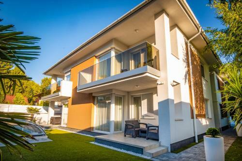 Mf Diamond Bay Apartmanh�z
